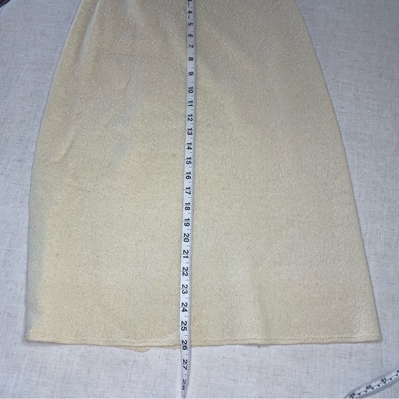 Vintage 1950s Cream Knit Cardigan and Skirt Set​ - Picture 14 of 16